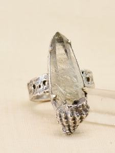 ガネーシュヒマール水晶と貝のリング